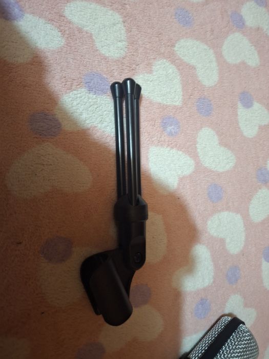 De vânzare microfon special pentru studio