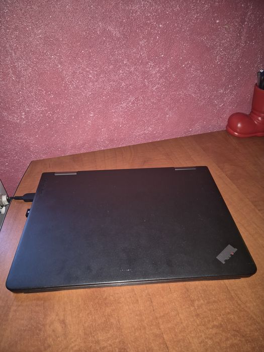 Vand Laptop Yoga  S1