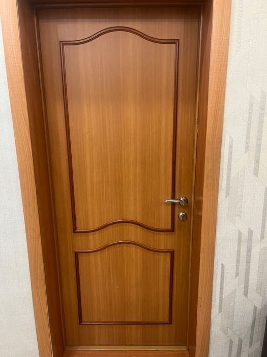 Двери.