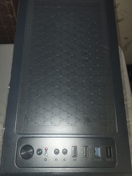 Компьютер полный комплект.(Системный блок)