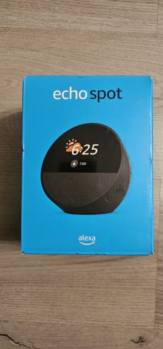 Boxa inteligenta Amazon Echo Spot , Display 2.83", Wi-Fi, Bluetooth, Negru