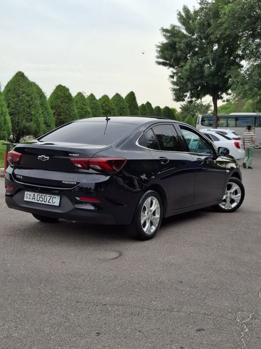 Onix premier plus sotiladi