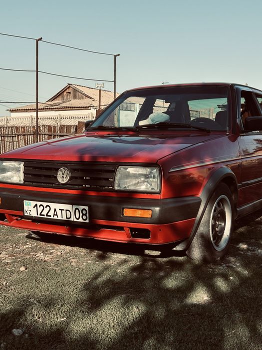 Фолсфаген жетта 1990