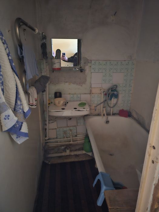 Срочно продаётся 3 комнатная квартира в городе Чирчике