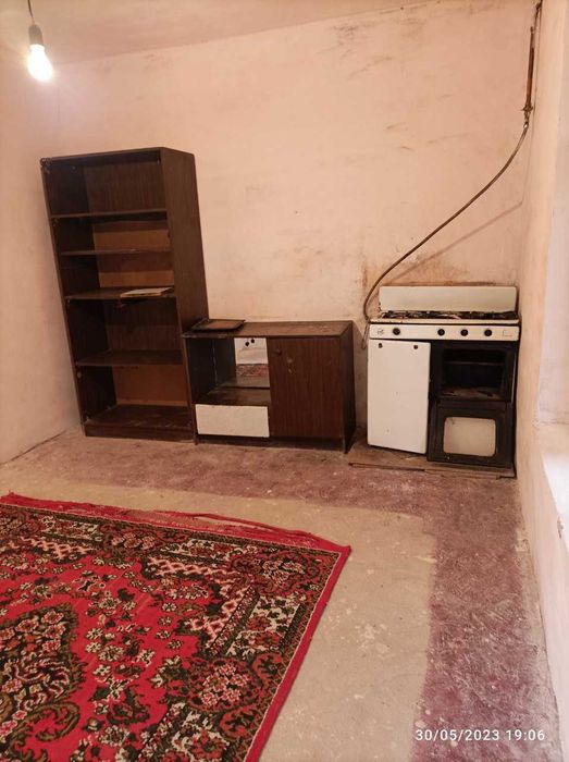 Uy sotiladi. Дом продается