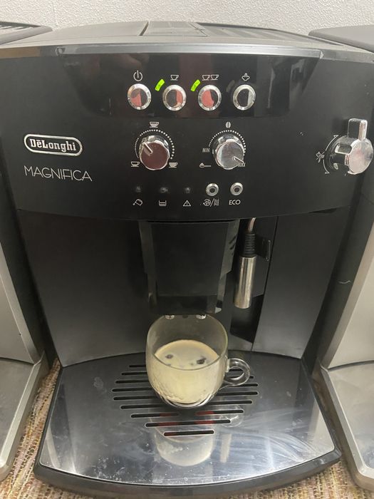 Expresor cafea Delonghi magnifica eco