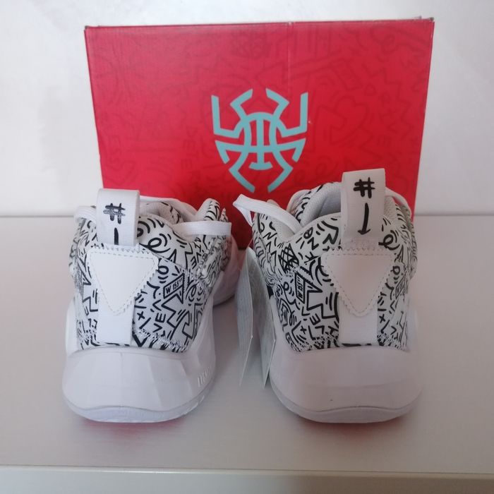 38 номер Адидас маратонки нови