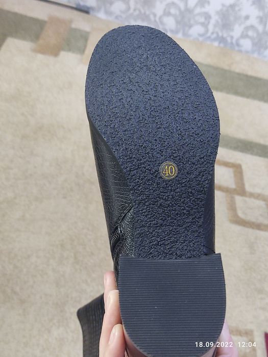 Продам сапоги кожаные, новые