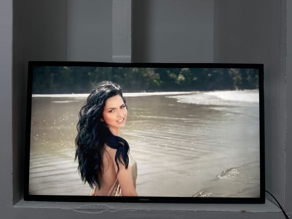 Смарт телевизор Samsung 102см