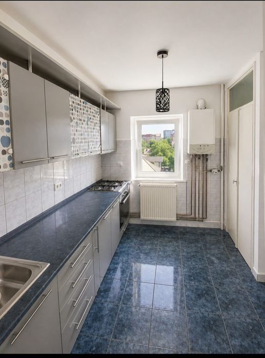 Proprietar, vand apartament cu doua camere