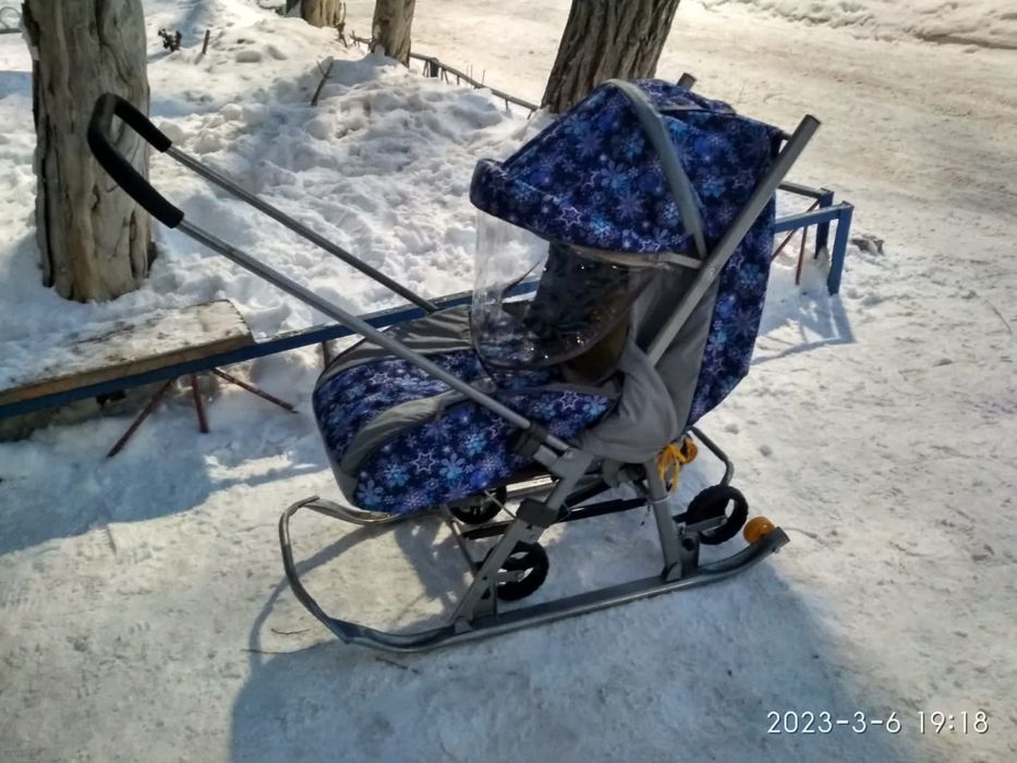 Детские вещи , детская куртка , санки