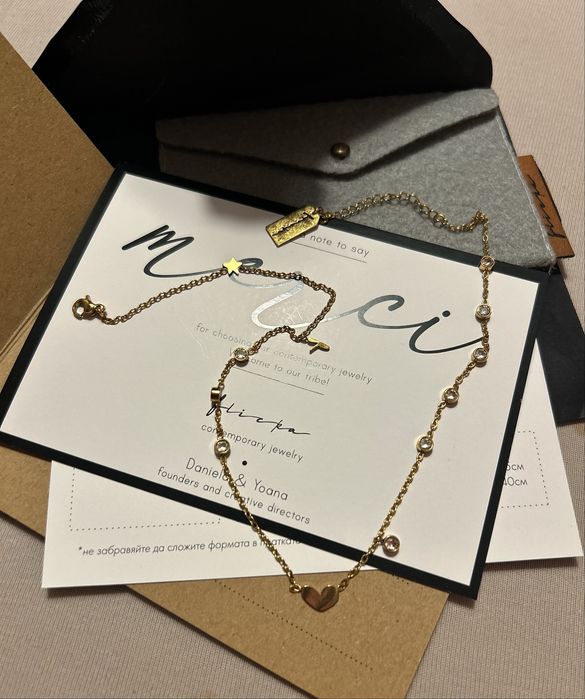 Дамско колие на Flicka