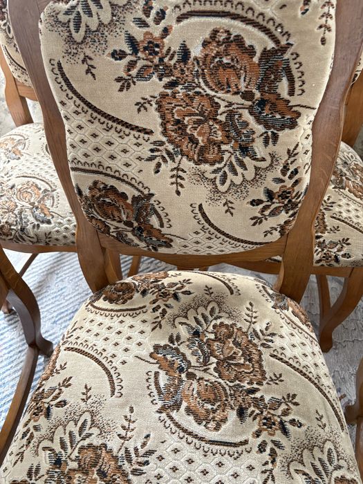 Продам стулья срочно