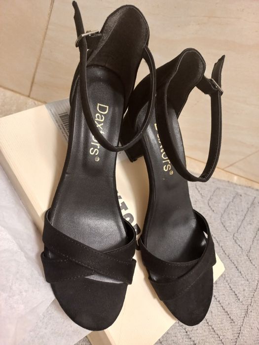 Sandale negre dama 40.5, cu bareta si toc gros