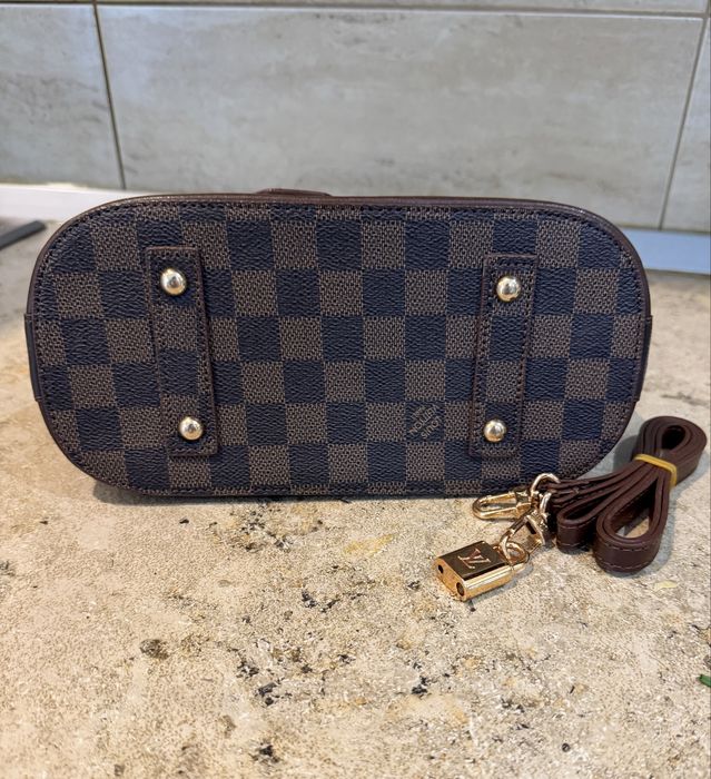 Geanta Louis Vuitton Alma