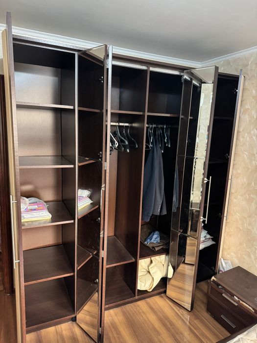 Продам шкаф-купе