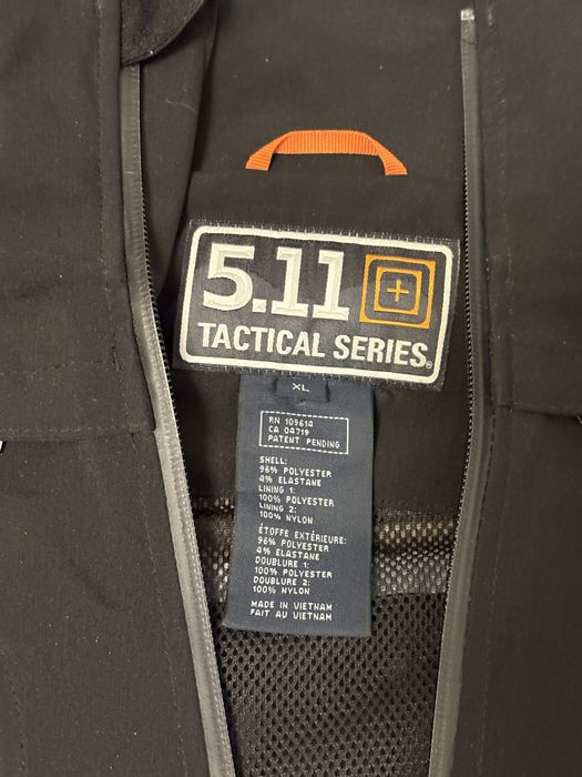 Geacă 5.11 Tactical Sabre 2.0 XL neagră – softshell 3L