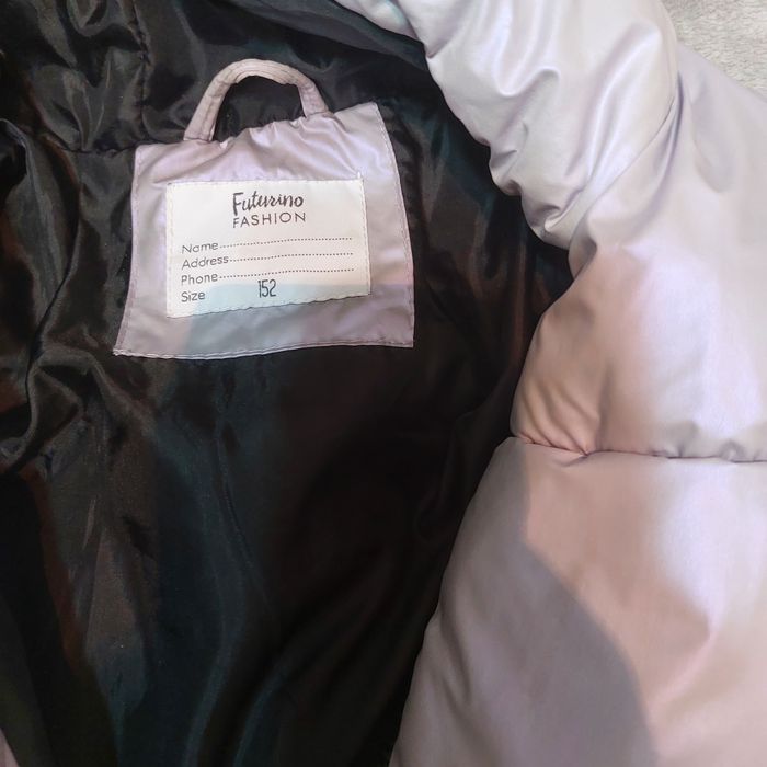 Продам куртку на девочку