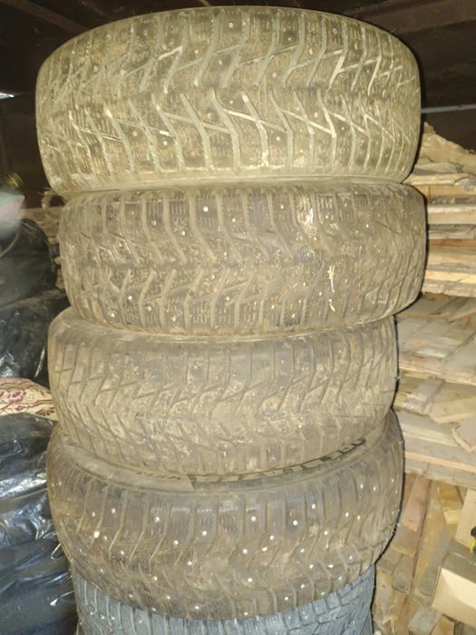 Шины 215/60  R 17