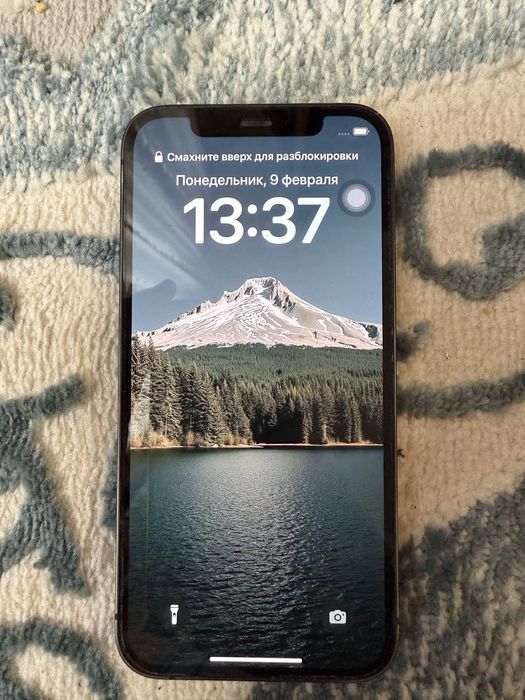 Продается Iphone 12
