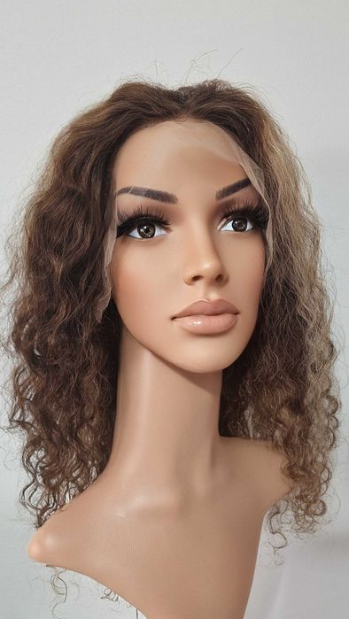 Естествена афро къдрава перука - кафява с руси кичури / 13x4 Lace