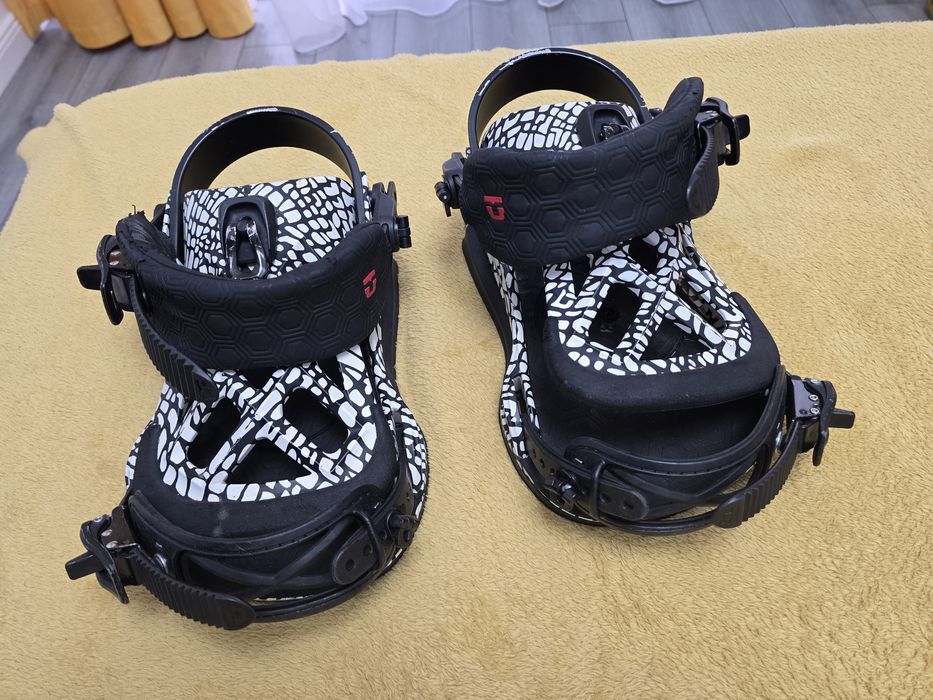 Legaturi snowboard Union Contact Pro