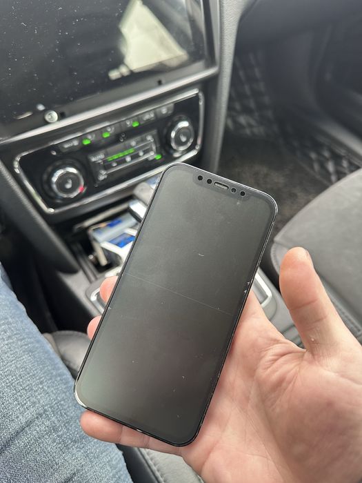 Продам Айфон 12 Pro