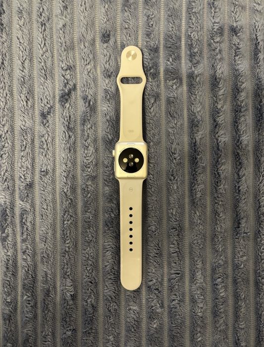 Продам Apple Watch Series 3
