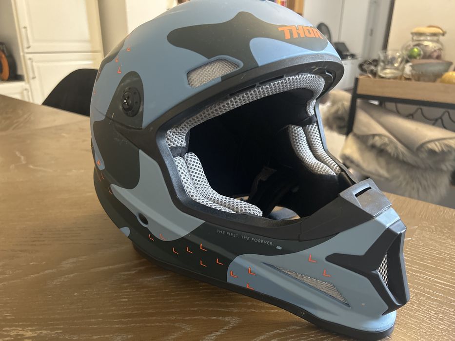 Vand casca off road Thor