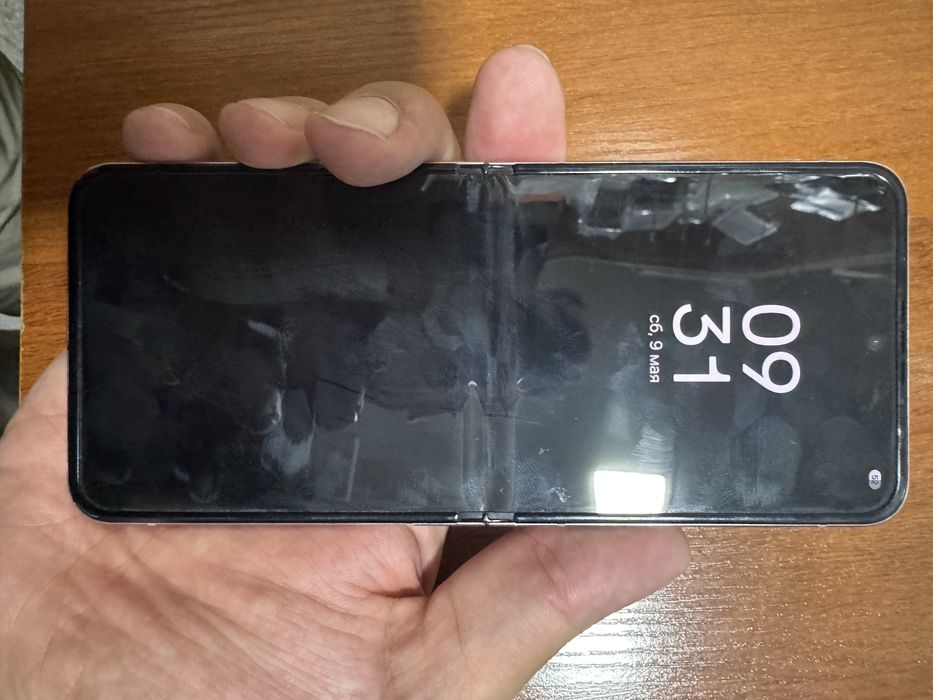 Samsung Z Flip 5