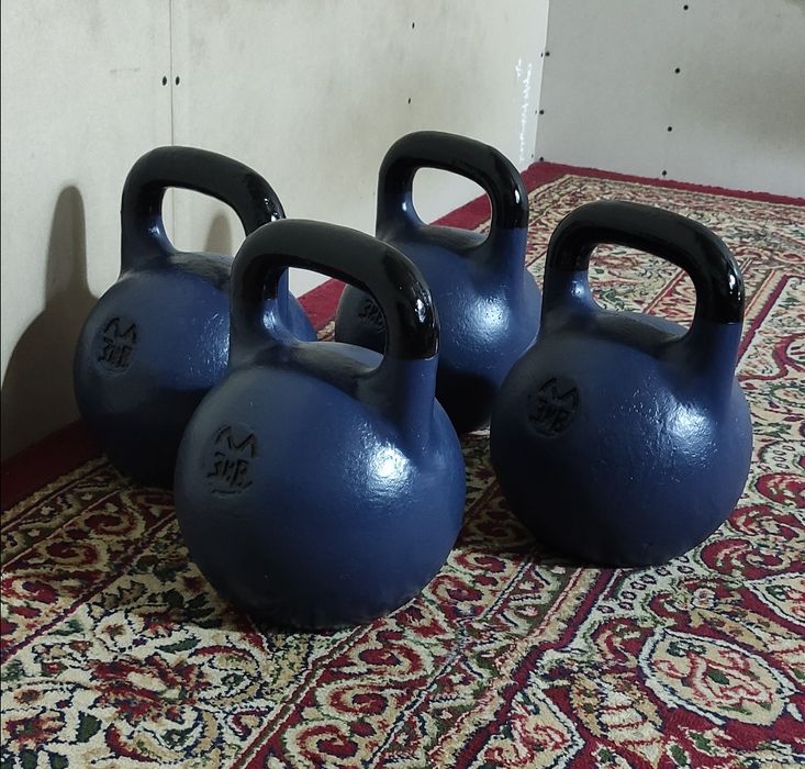 Гиря и гантеля ссср Полвонтош.