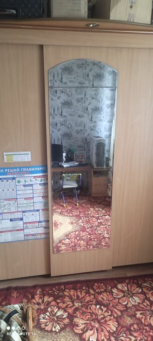 Продам спальный гарнитур