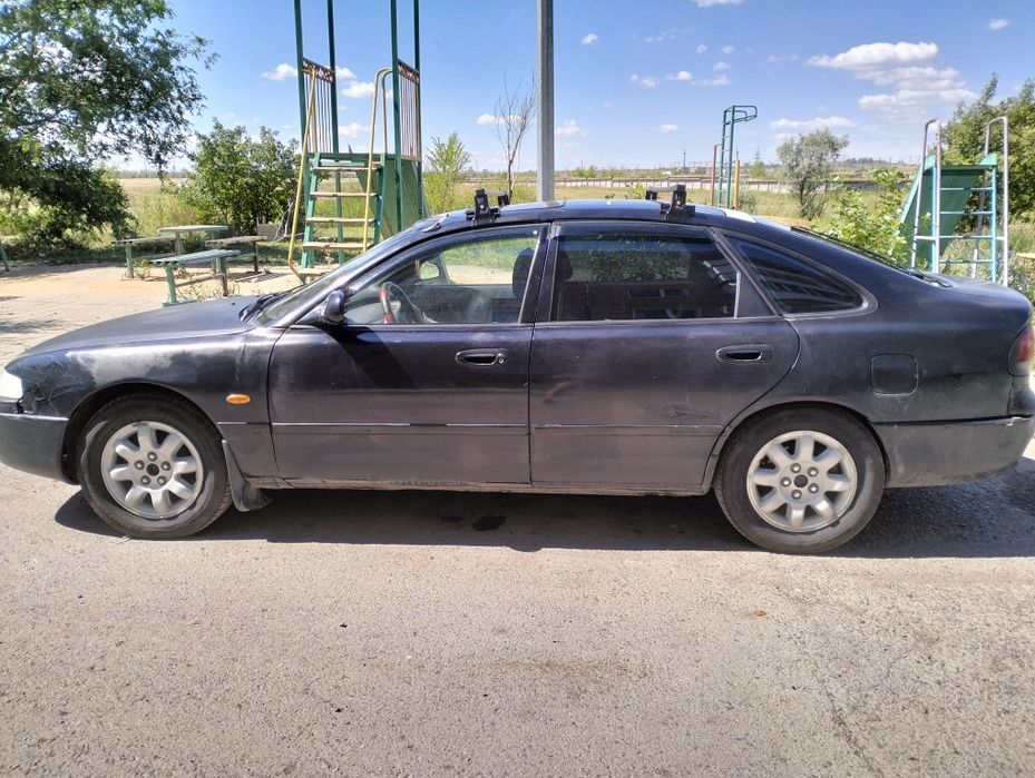 Продам машину Мазда