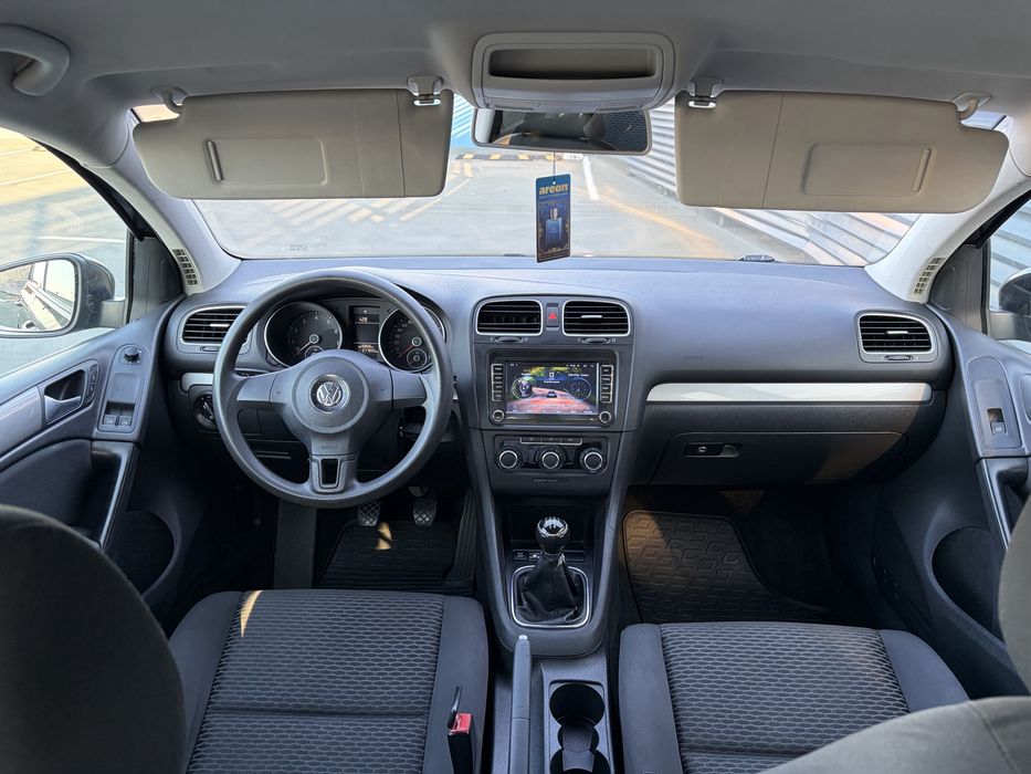 VOLKSWAGEN Golf 2010 — imagine 4