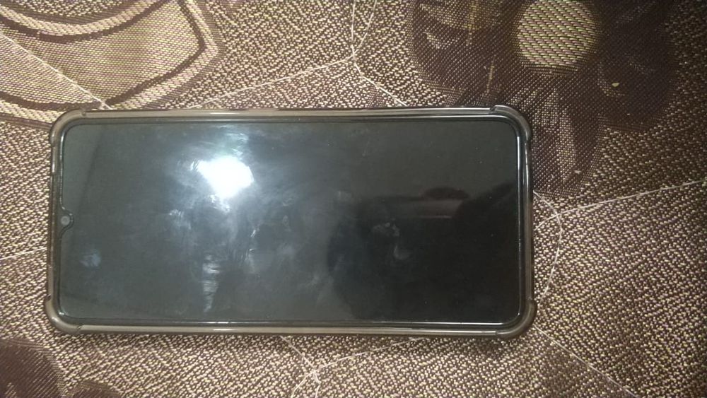 Продаю хороший телефон Vivo 13