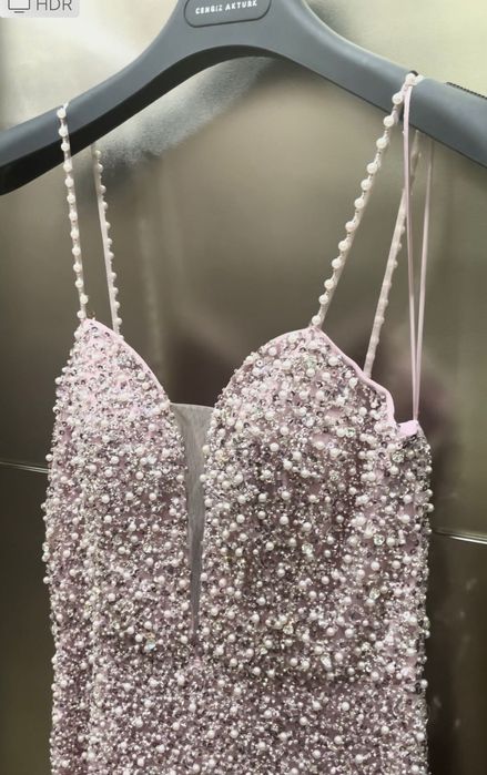 Чисто нова рокля за официален повод