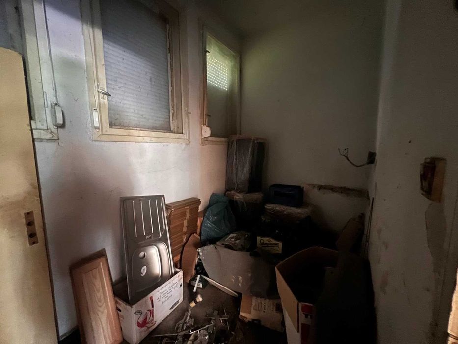 Индустриален имот за продажба в с. Полски Сеновец
