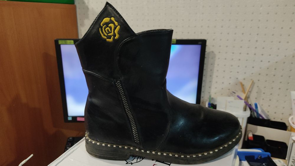 Продам сапоги демисезонные на девочку