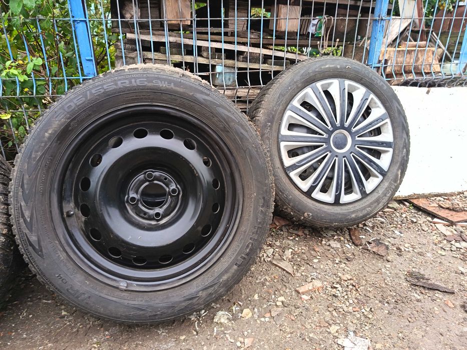 Vand jante 4x100 cu cauciucuri 205 55 R16