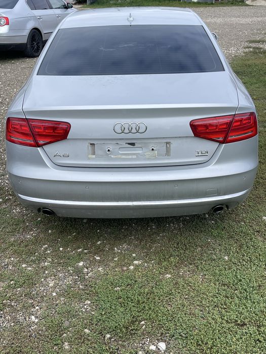 Bară spate Audi A8 4H D4 cod LX7W Completa an 2010-2015