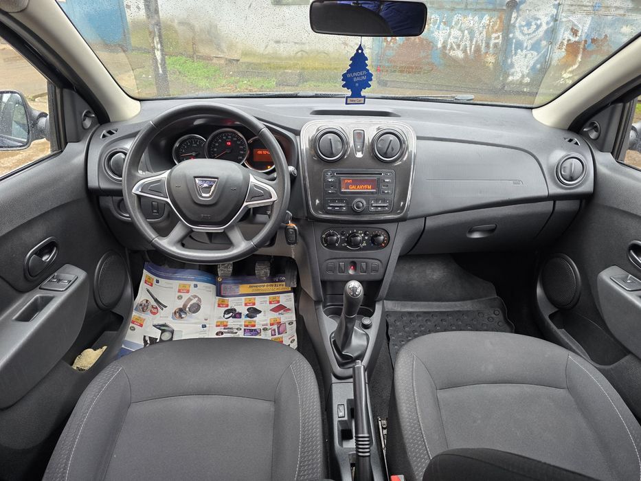 Sandero-(2017/8)-(0.9 TURBO-90cp)-Aer condiţionat-EURO 6-Proprietar