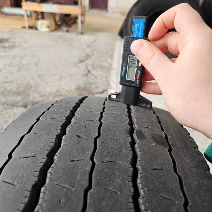 1 тежкотоварна гума 225/75R17.5 Semperit Euro-Steel M434 128/126M