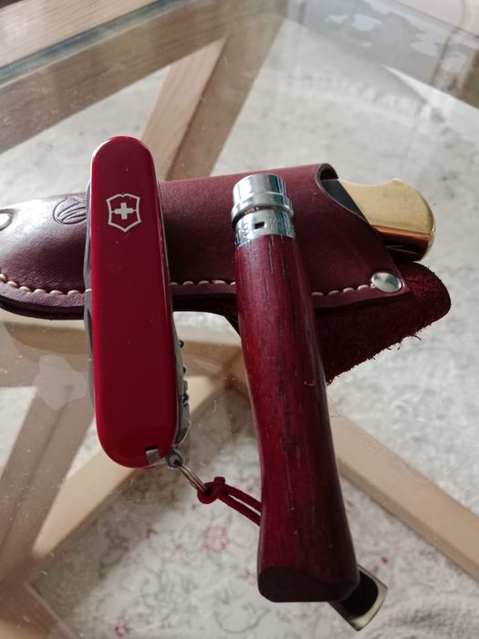 Для переноса на поясе.