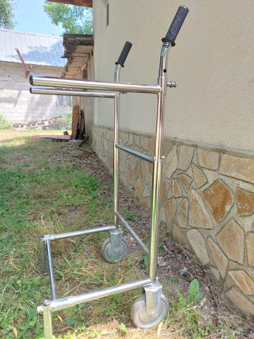 Продавам проходилка за възрастни  немско качество сгъваема