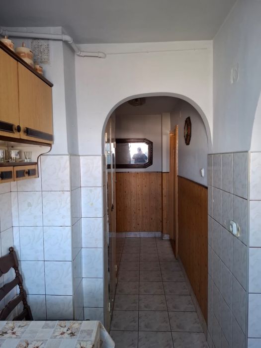 Apartament de vanzare ..