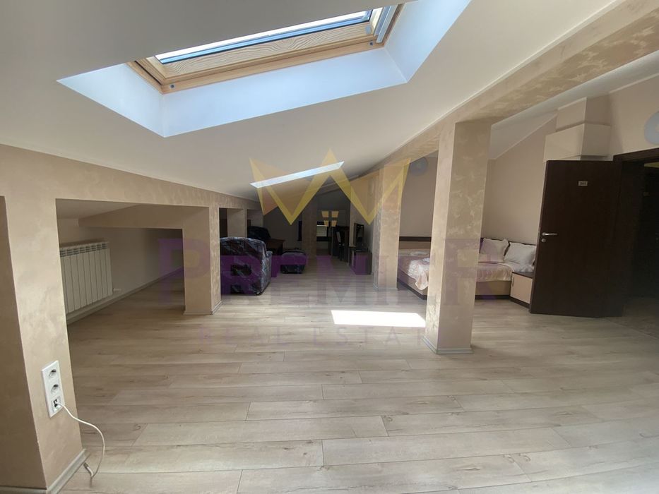 Продава се Хотел в Доспат - 780 кв.м за 641 €/кв.м - Снимка #11