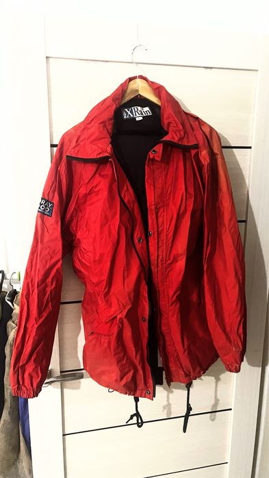 Ветровки 2 штуки