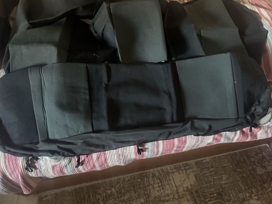 Продавам предпазна тапицерия за седалки