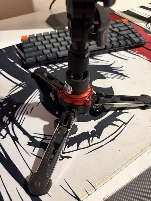 Manfrotto монопод штатив