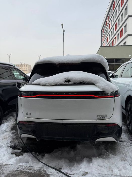 Voyah free 318 apollo tech nalichida barcha ranglaridan bor